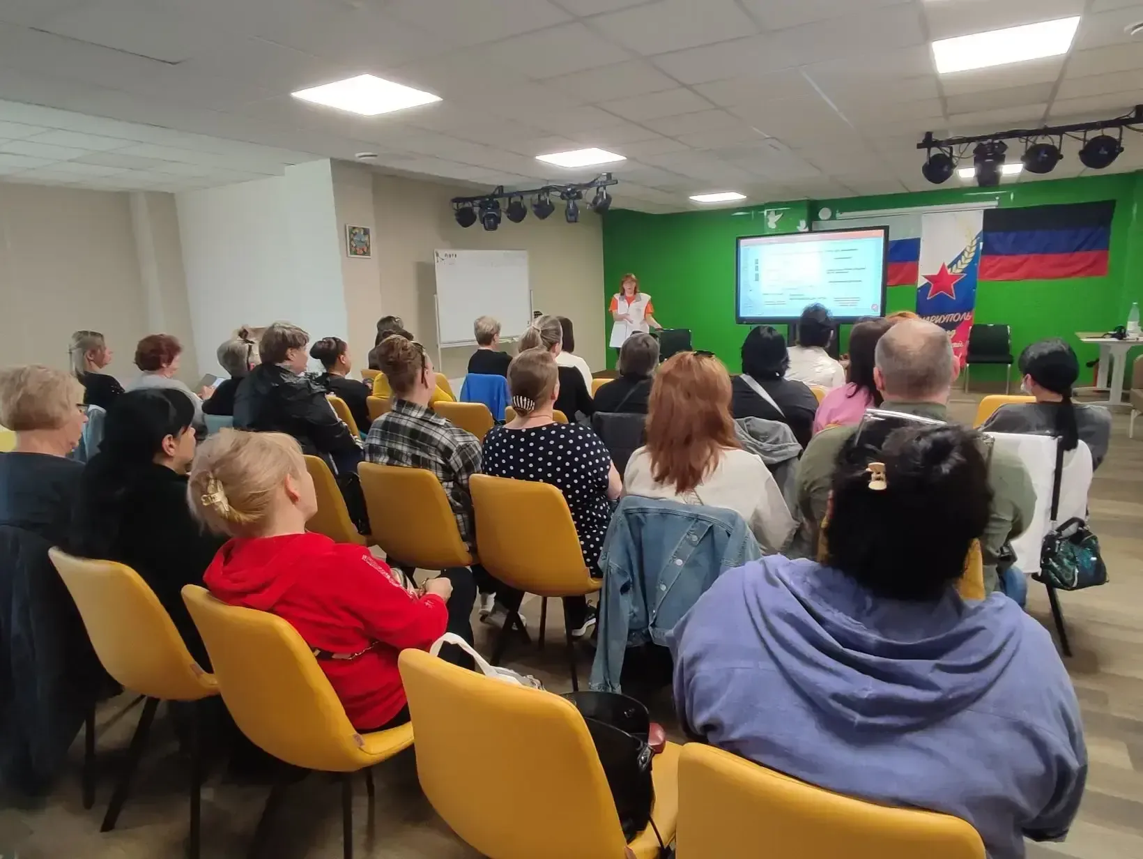 Социальные инициативы для поддержки маломобильных граждан  Минтруд ДНР в тесном сотрудничестве с Цен