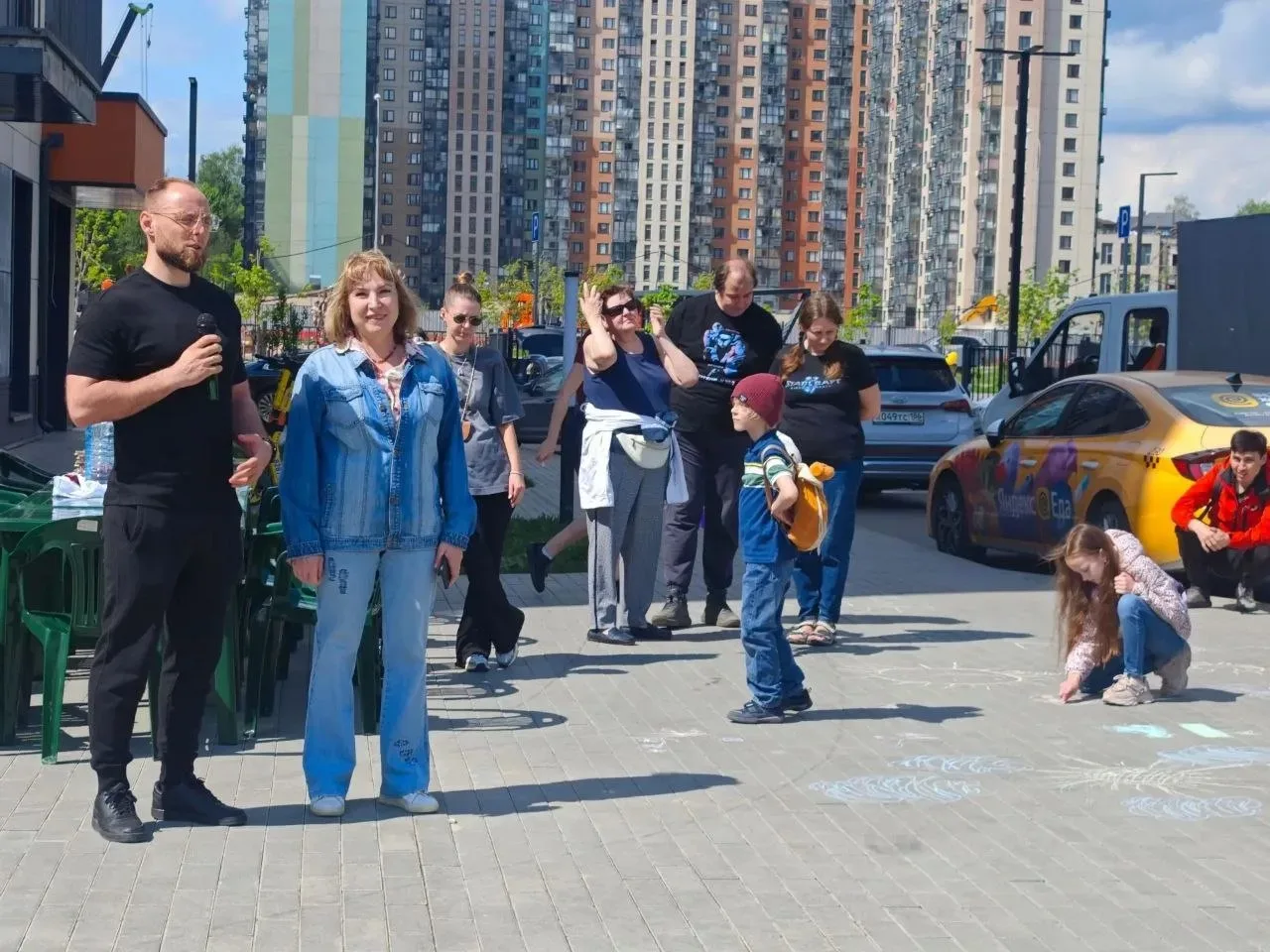 🌿 Наш чистый район Митино: праздник единения и заботы   16 мая во дворах новых домов на Муравской ул