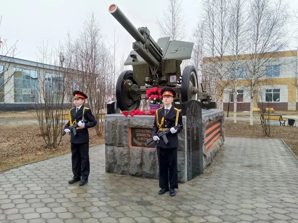 Сегодня участники ВПК «Спартак», приняли участие в Почётном карауле «Вахта Памяти», посвящённом праз