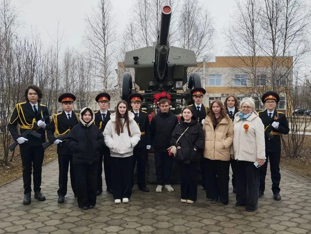 Сегодня участники ВПК «Спартак», приняли участие в Почётном карауле «Вахта Памяти», посвящённом праз