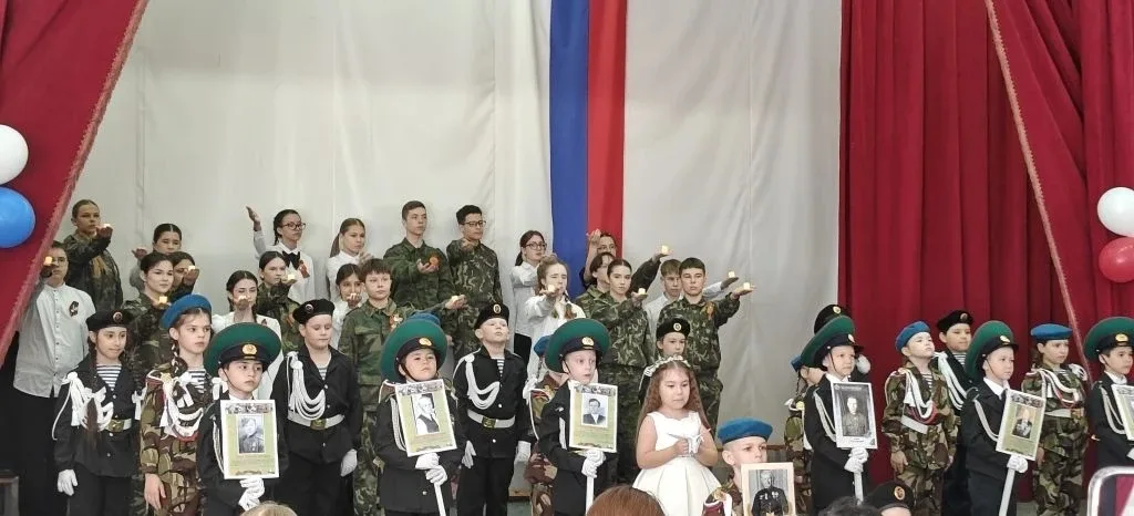 🗒В преддверии празднования Великой Победы в нашей школе состоялся праздничный концерт «Сияй в веках,
