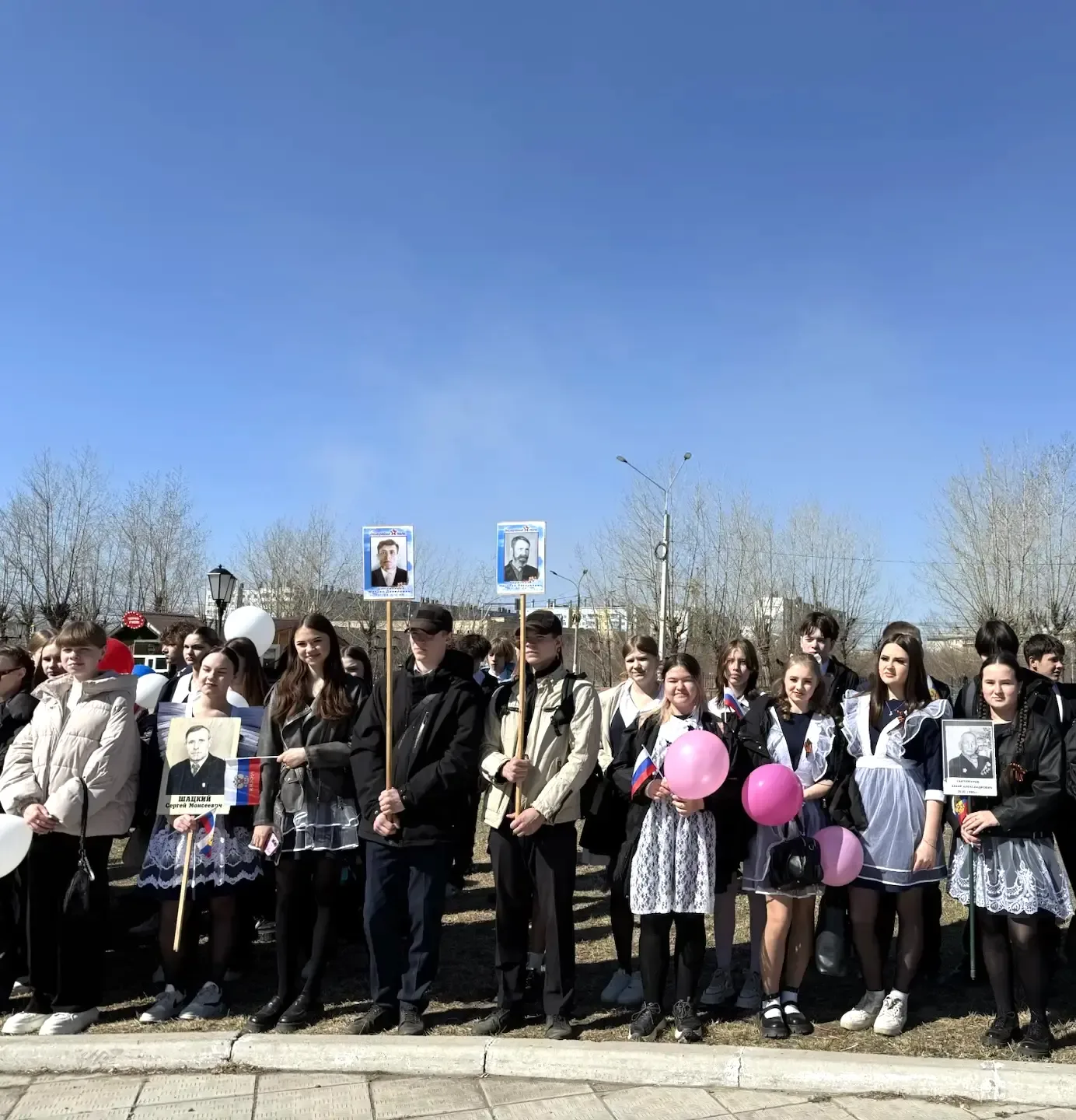7 мая обучающиеся 9 – ых классов участвовали в районном торжественном митинге, посвящённом Дню Побед