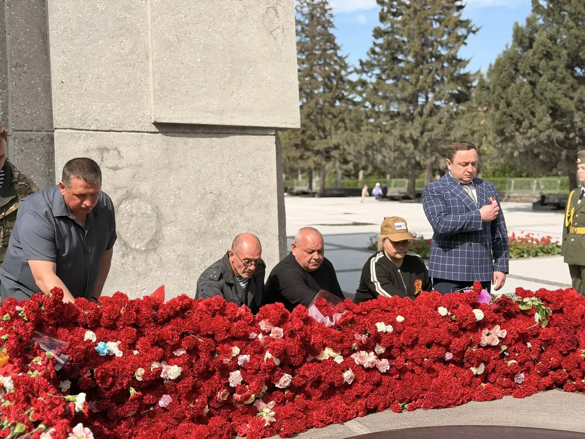От Владивостока до Донецка: колонна автопробега «Одна Родина – одна семья» прибыла в столицу Сибири 