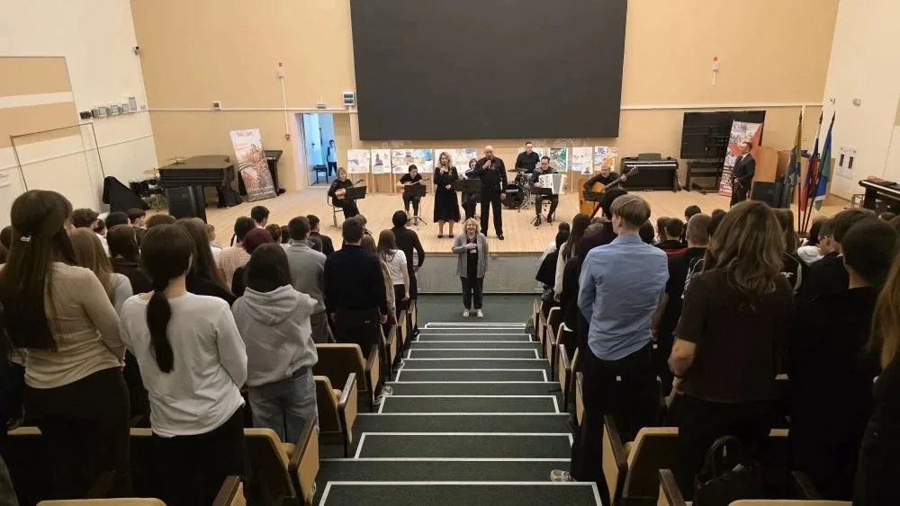 🎵 Великая история в каждой ноте! Сегодня, 13.05.2026 г. нашей школе состоялось чудесное событие.   К