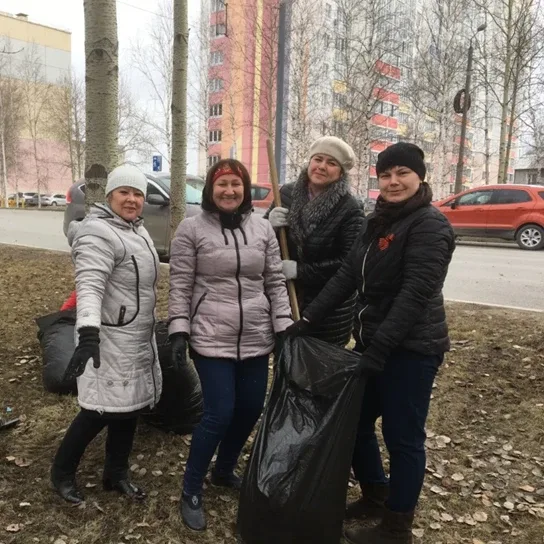🪏 Школьные субботники — это не просто уборка территории. Это часть большой истории, которая началась
