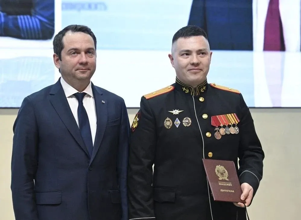 Владимир Евменьков:  Сегодня наши Герои Севера защитили дипломы! Искренне поздравляю североморцев Ан