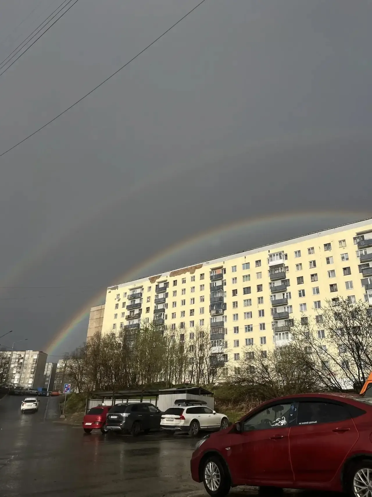 Доброе утро!   Сегодня синоптики прогнозируют облачную с прояснениями погоду. Столбик термометров по