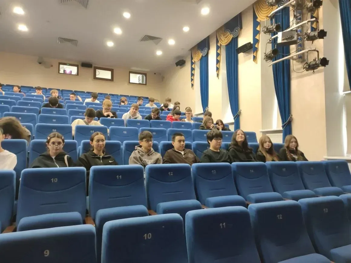 16 мая, в рамках реализации сетевого межведомственного проекта "КУЛЬТпроСВЕТ", учащиеся 7В класса по