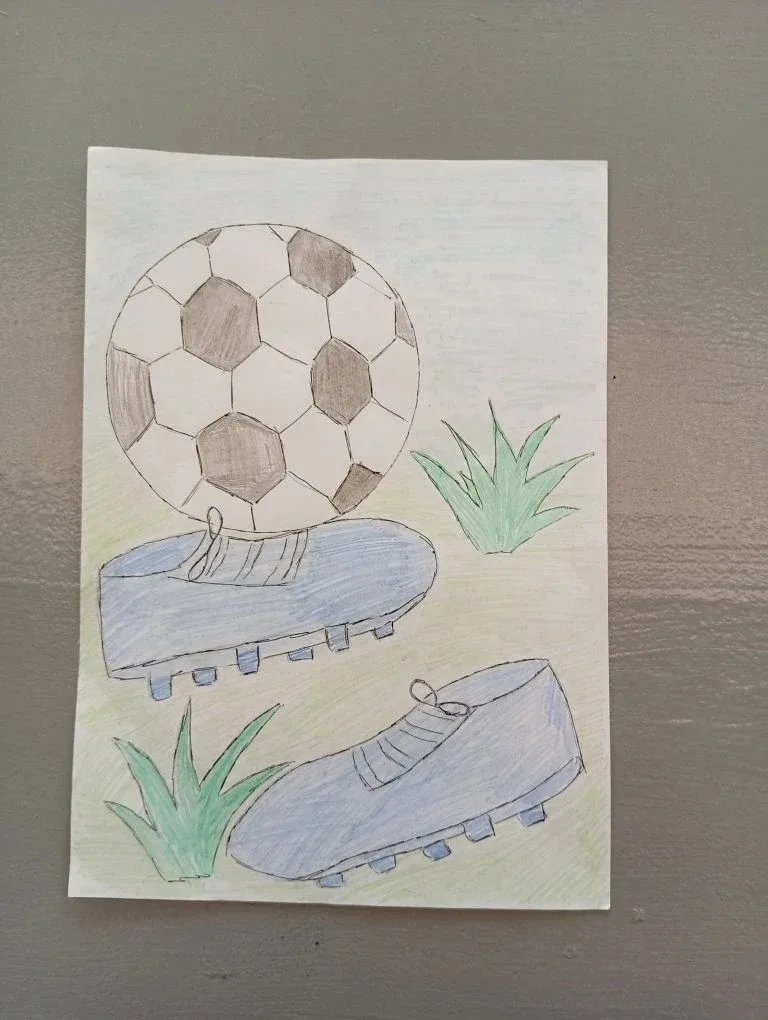 Юные таланты забили гол в искусство ⚽  В нашей школе прошел яркий творческий фестиваль рисунков на ф