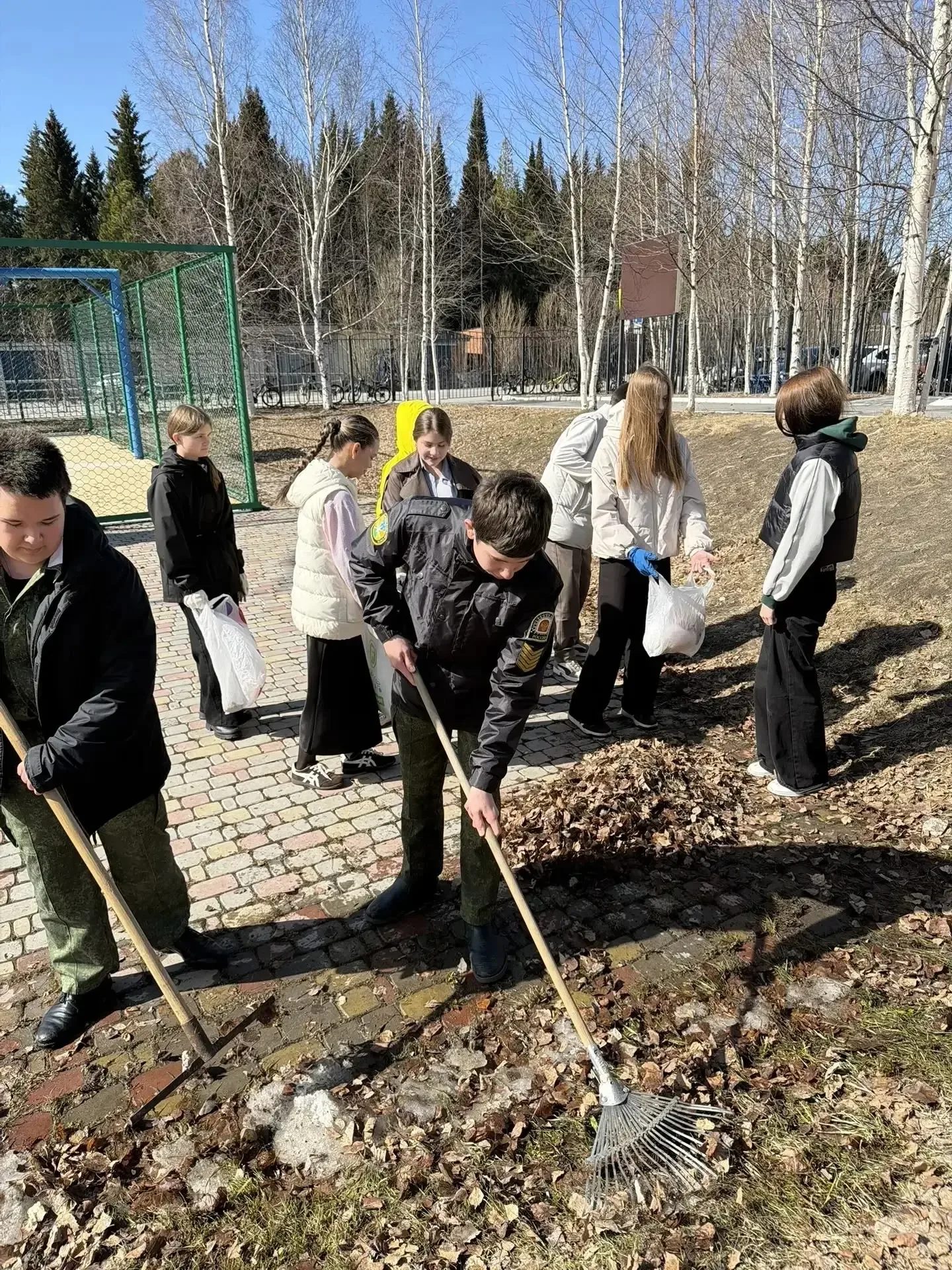 🧹 Субботник Первых. Встречаем день весны и труда! В рамках Всероссийской недели субботников «Мы за ч