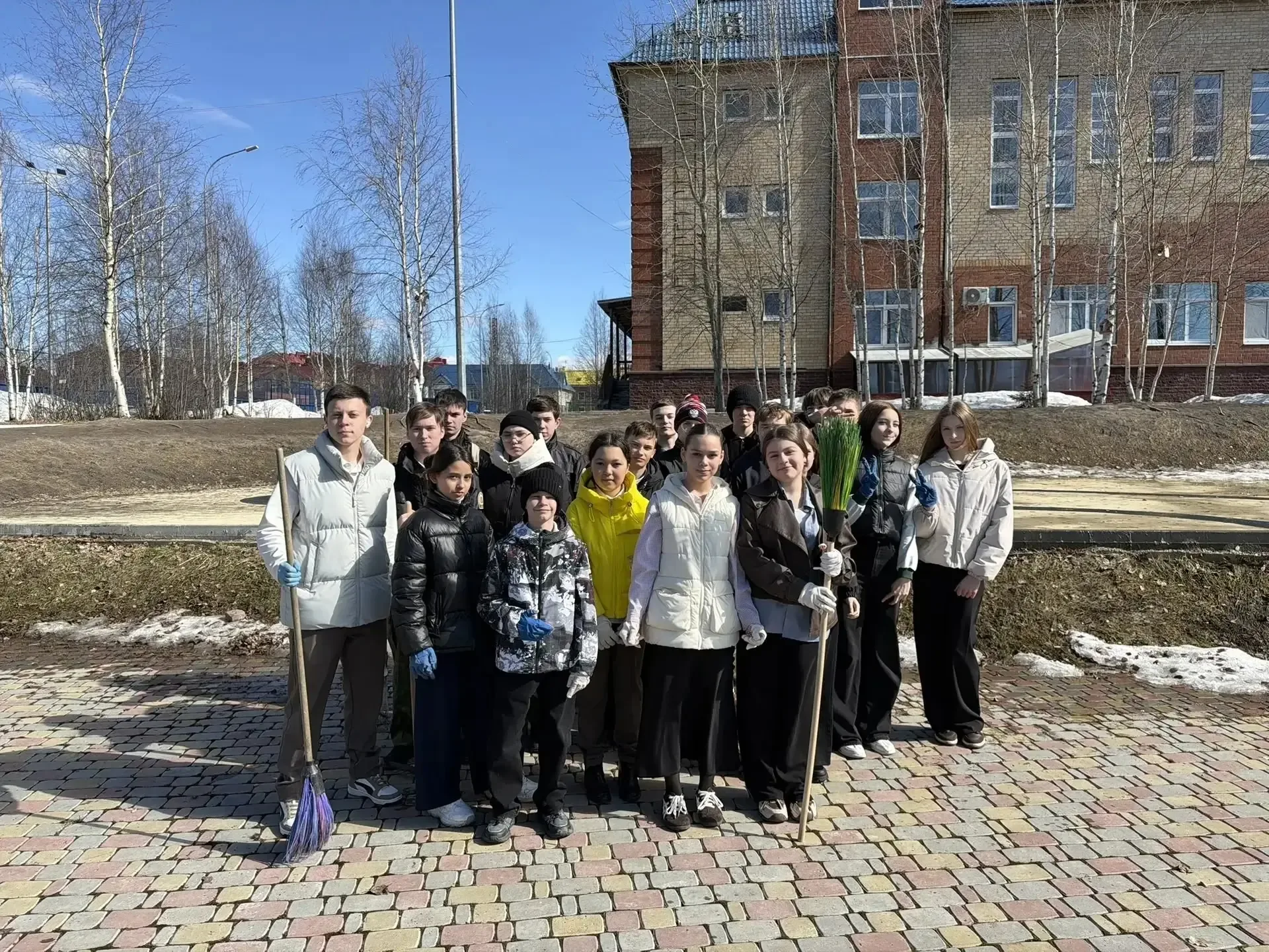 🧹 Субботник Первых. Встречаем день весны и труда! В рамках Всероссийской недели субботников «Мы за ч