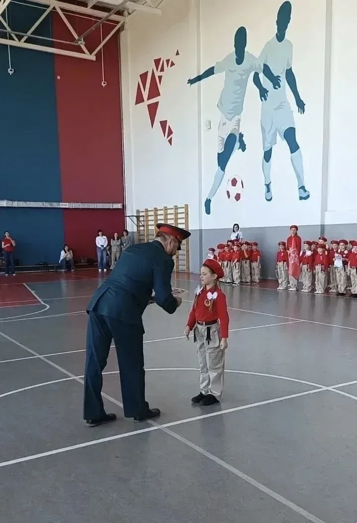 🇷🇺Вперед, Юные Патриоты!   ✍️28 апреля на базе школы 72 состоялся смотр строя и песни дошкольных обр
