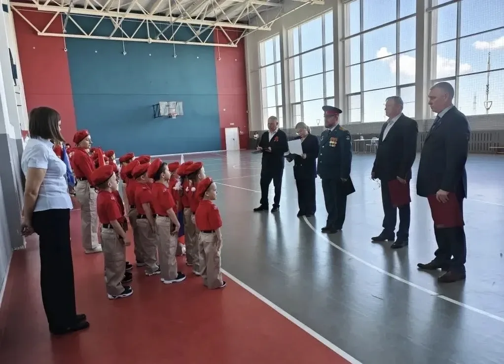 🇷🇺Вперед, Юные Патриоты!   ✍️28 апреля на базе школы 72 состоялся смотр строя и песни дошкольных обр