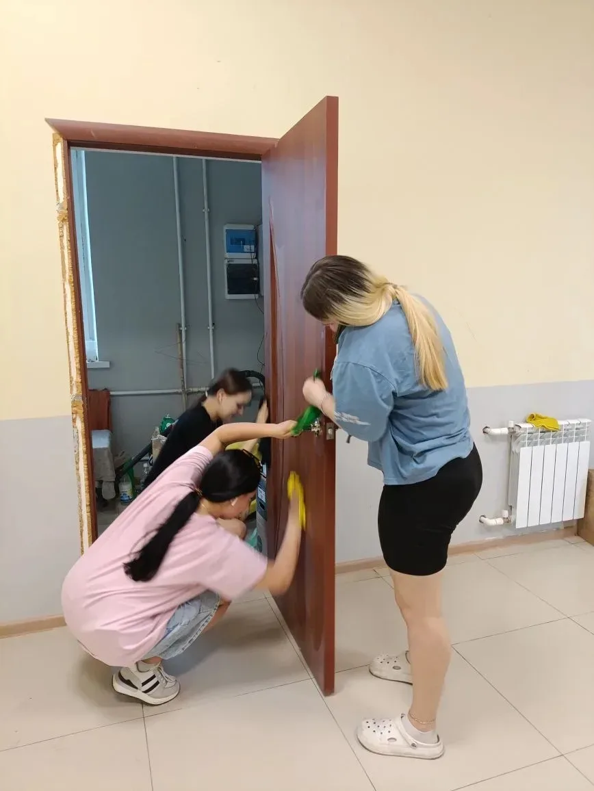 В преддверии Дня города Борисоглебска, студенты волонтёрского объединения «Мир добрых дел» Борисогле