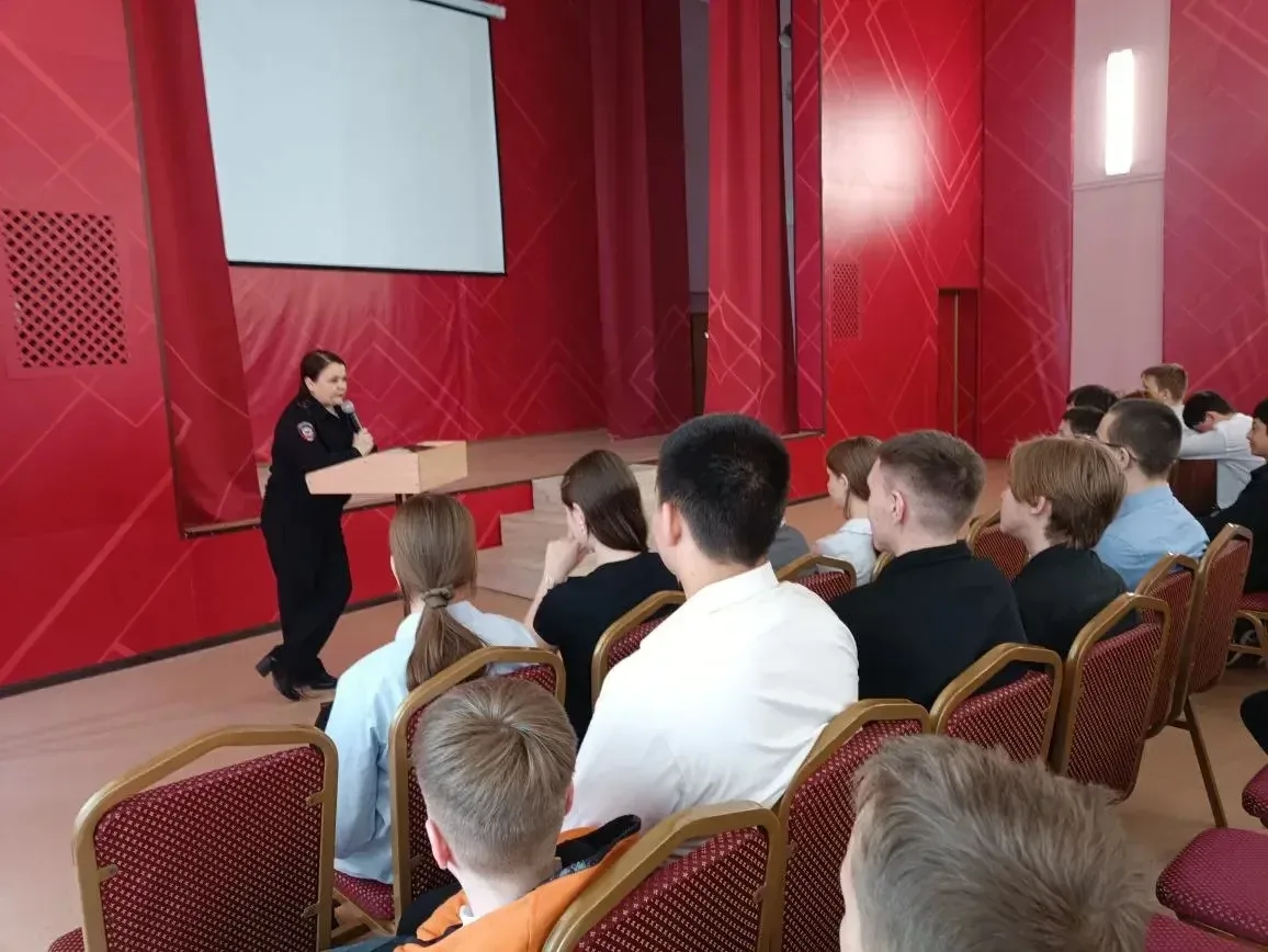 🦉 Привет, друзья! Ваш школьный совёнок на связи! 🦉  У нас в школе прошло очень важное и полезное мер