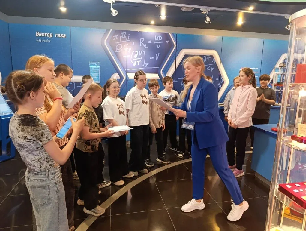 📍Сегодня обучающиеся 4д класса МАОУ гимназии г.Советский, вместе с классным руководителем Юрьевцевой