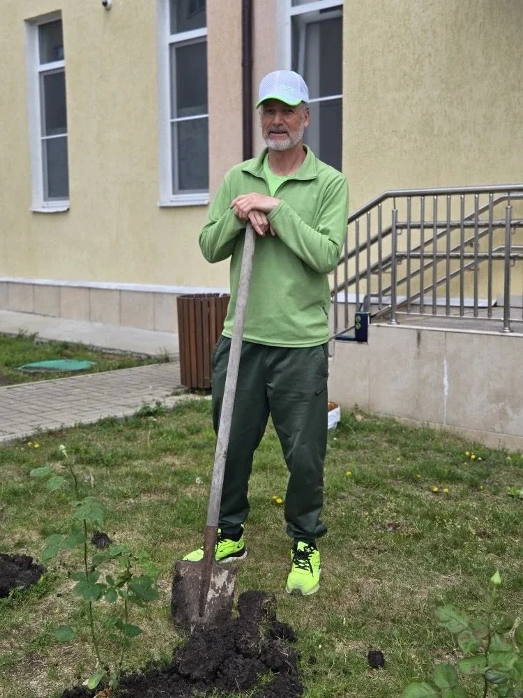 🌹Мы также хотим выразить отдельную признательность семьям и учителям, кто посвятил свое время и силы