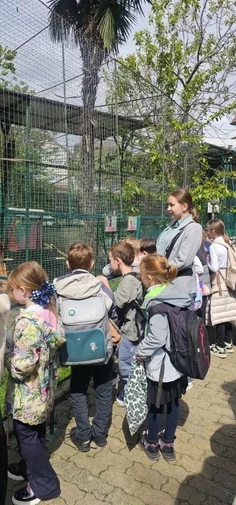🐻Обычный учебник — это скучно, а вот увидеть верблюда вживую — это ВАУ!    🐷Учащиеся 2Б класса вмест