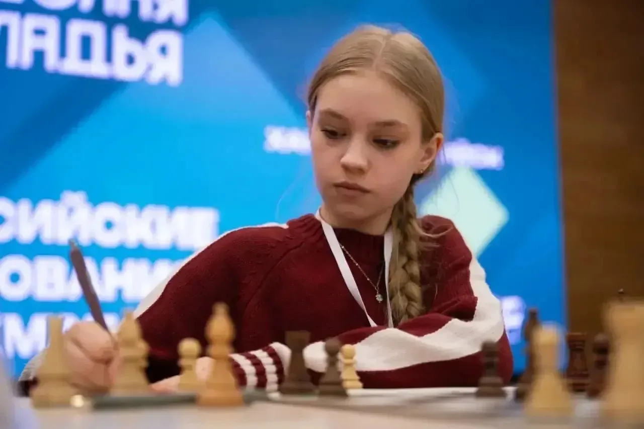 Школа №45 покорила «Белую ладью»! С 20 по 24 апреля в Ханты-Мансийске кипели шахматные баталии в рам