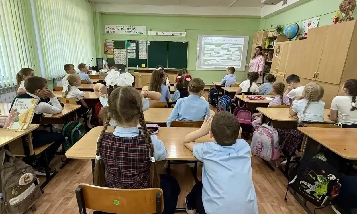 Школа с.Засечное: Разговоры о важном «Ценности, которые нас объединяют» В школе  с. Засечное состоял