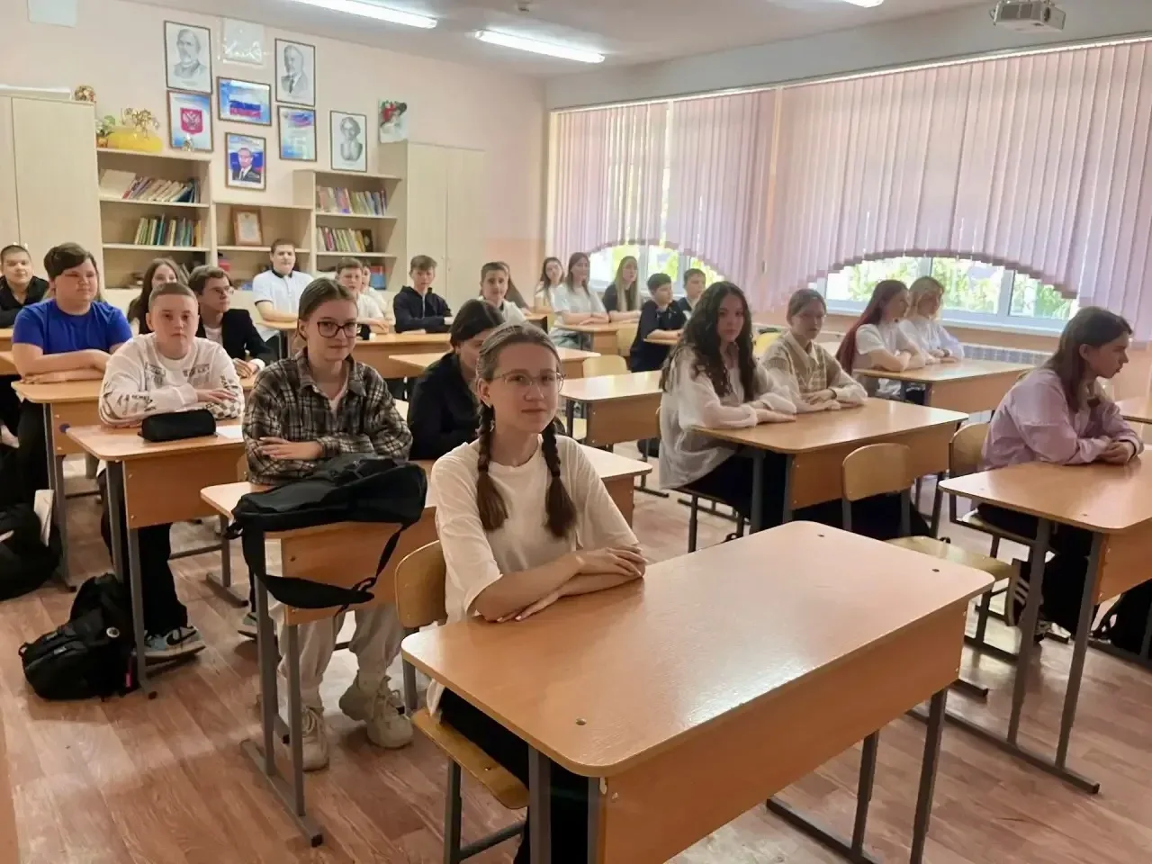 Школа с.Засечное: Разговоры о важном «Ценности, которые нас объединяют» В школе  с. Засечное состоял