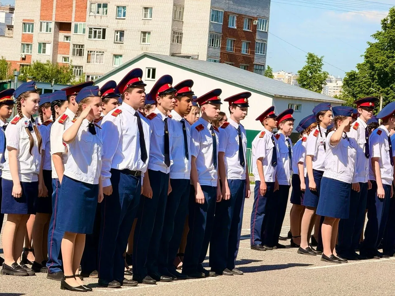Будущие защитники порядка: в Чебоксарах кадеты приняли присягу  В Чебоксарах, в кадетской школе имен