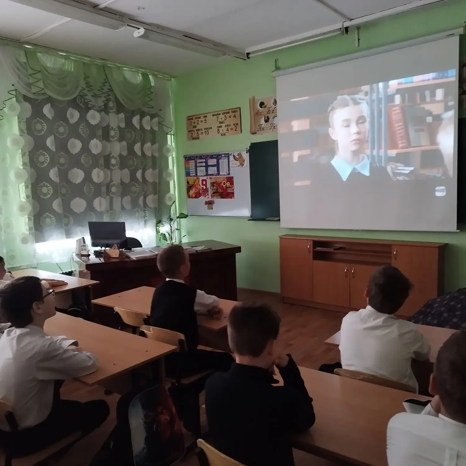 🎬 Киноурок в 3 А: «Лошадка для героя»      📌В рамках Всероссийского проекта «Киноуроки в школах Росс