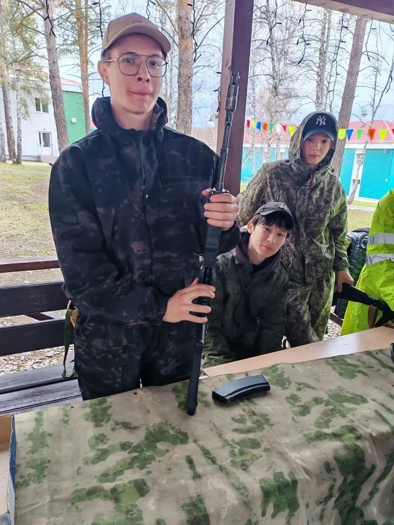 Наши ученики вернулись с учебных сборов! 🎉  Учебные военные сборы школьников — это обязательные прак