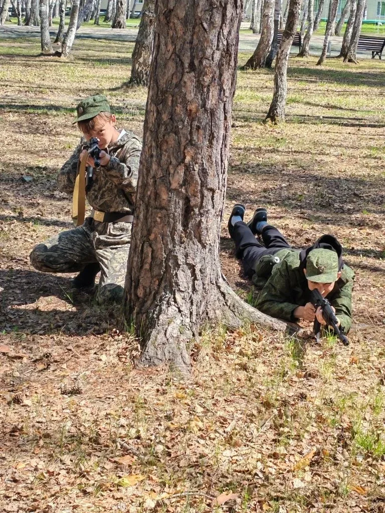 Наши ученики вернулись с учебных сборов! 🎉  Учебные военные сборы школьников — это обязательные прак