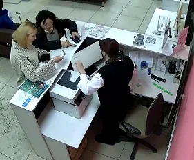 Госуслуги на китайском? Да, на Байкале такое возможно  Слюдянка - небольшой городок на берегу Байкал