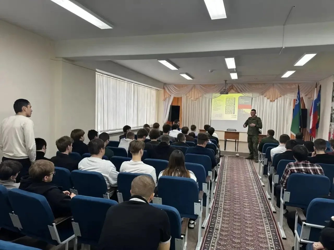 🗓️14 мая в филиале БУ «Лангепасский политехнический колледж» в городе Покачи состоялась встреча студ