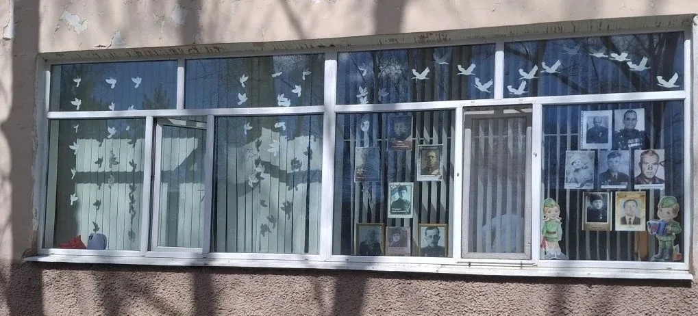 🎖️ В нашей школе прошла Всероссийская акция «Окна Победы»   🎖️В преддверии Дня Победы наша школа при