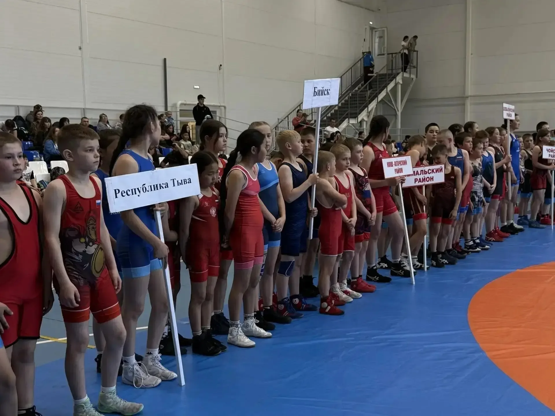 🏆 В Майминском районе прошло первенство по спортивной борьбе на призы главы района  В соревнованиях 