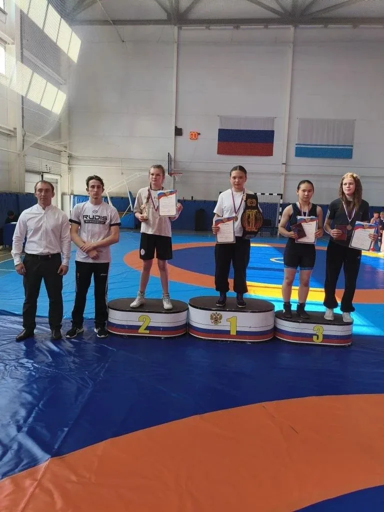 🏆 В Майминском районе прошло первенство по спортивной борьбе на призы главы района  В соревнованиях 