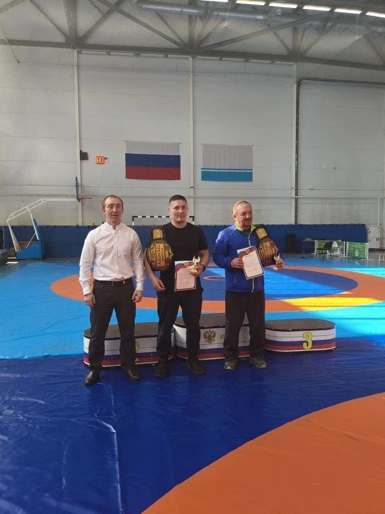 🏆 В Майминском районе прошло первенство по спортивной борьбе на призы главы района  В соревнованиях 