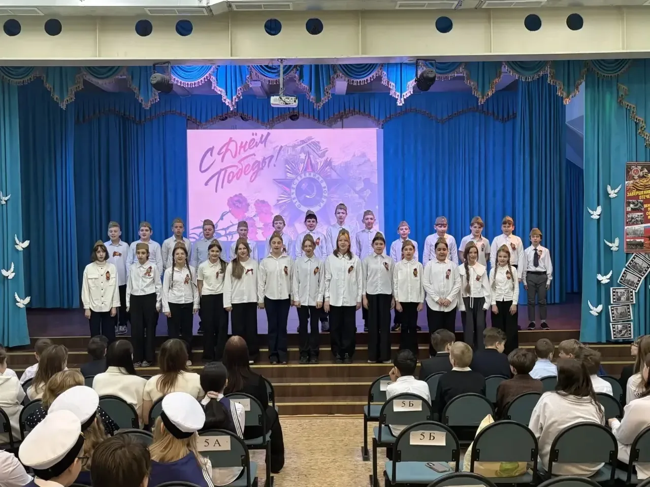 🌸 Праздник Победной весны завершился!  На прошлой неделе мы уже делились выступлениями начальных кла