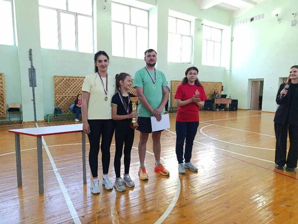 «Папа, мама, я — спортивная семья»: в СОШ 40 прошёл захватывающий семейный конкурс!  ✨Сегодня наша ш