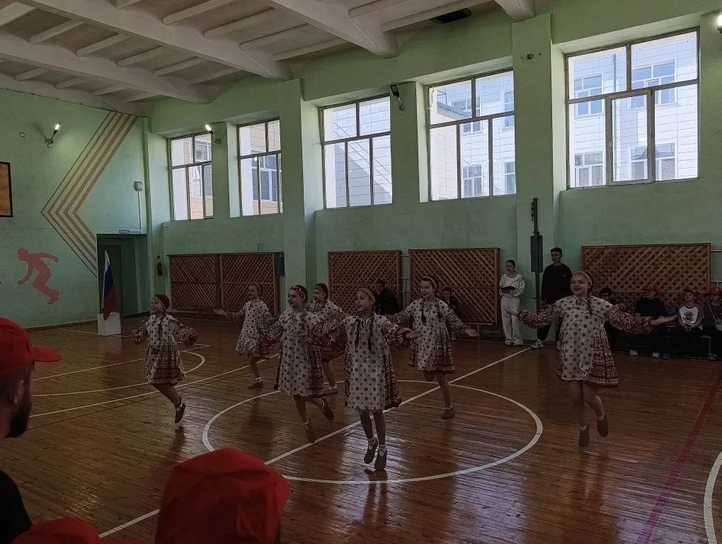 «Папа, мама, я — спортивная семья»: в СОШ 40 прошёл захватывающий семейный конкурс!  ✨Сегодня наша ш