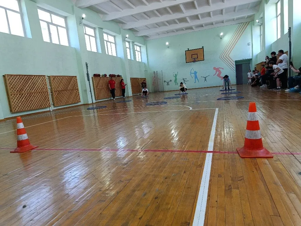 «Папа, мама, я — спортивная семья»: в СОШ 40 прошёл захватывающий семейный конкурс!  ✨Сегодня наша ш