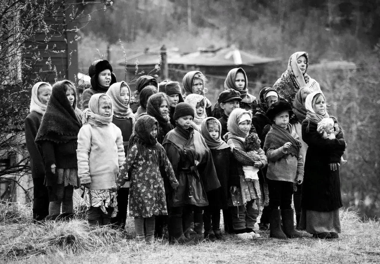 «Детство, опалённое войной»  Меня зовут Иван, я учусь в 6 классе. Когда я готовился к этому материал
