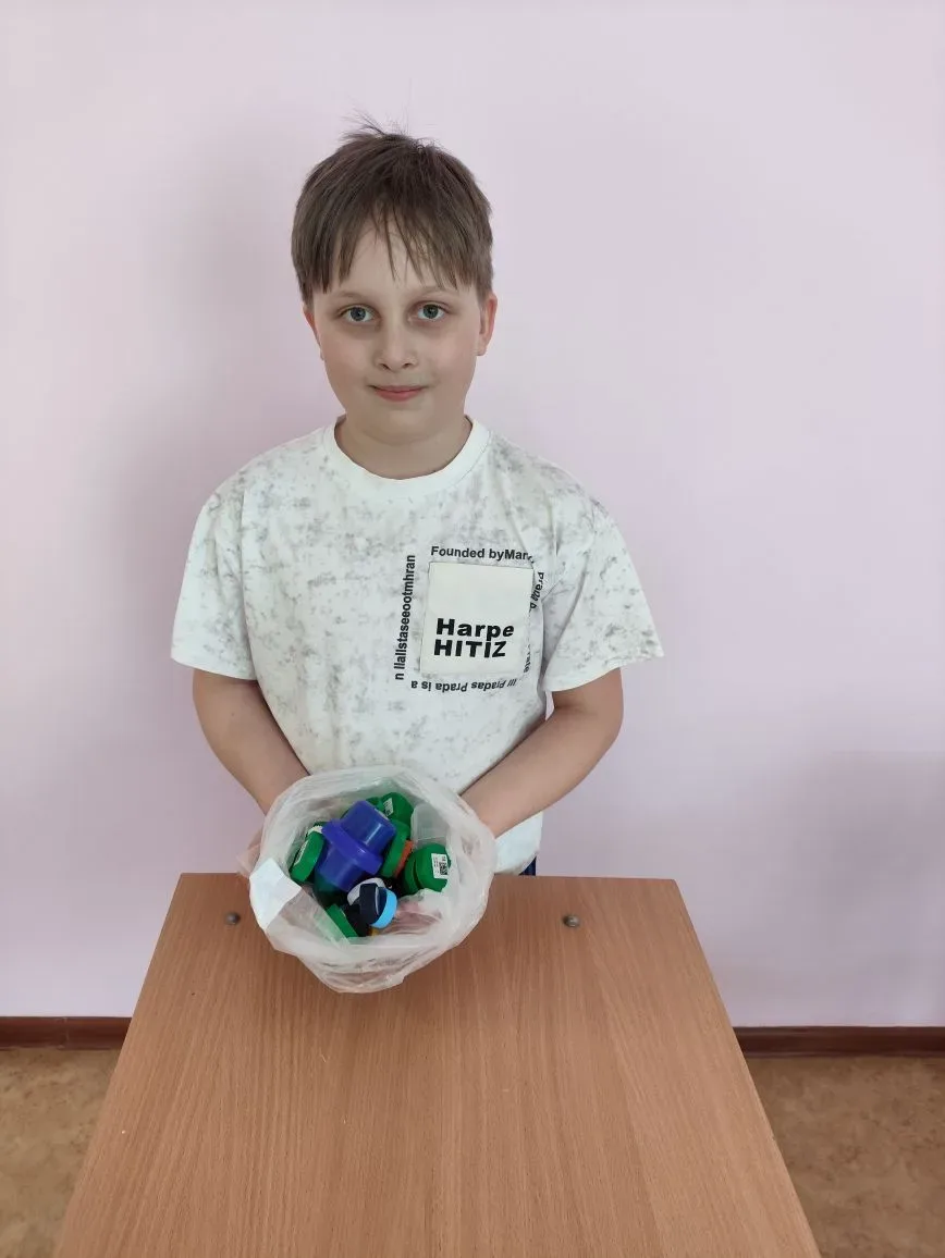 Подходит к завершению учебный год.  В это время принято подводить итоги, получать заслуженные наград