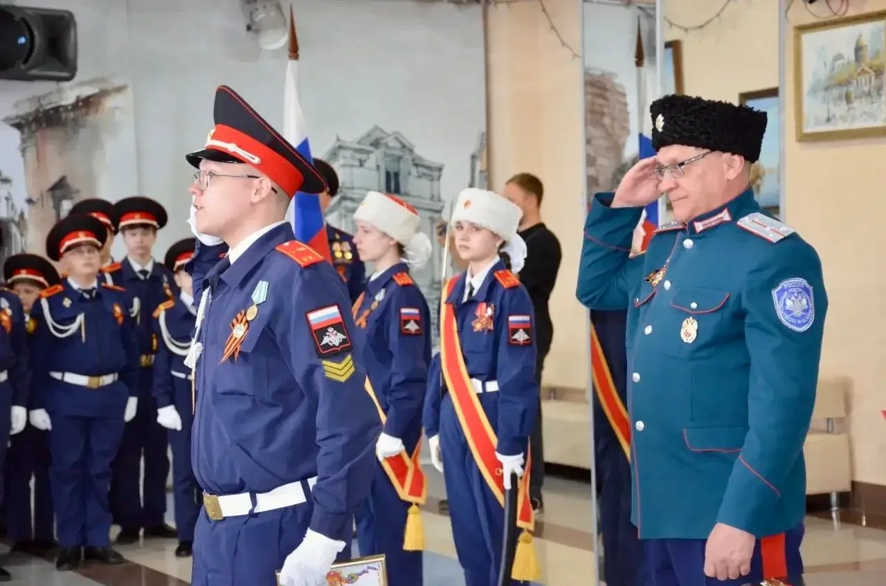 ️🇷🇺🇷🇺🇷🇺Торжественное посвящение в кадеты: новый этап для 5В класса! 5 мая состоялось важное и волную