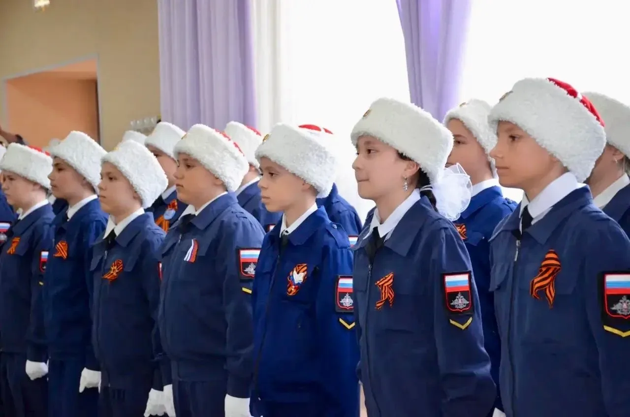 ️🇷🇺🇷🇺🇷🇺Торжественное посвящение в кадеты: новый этап для 5В класса! 5 мая состоялось важное и волную