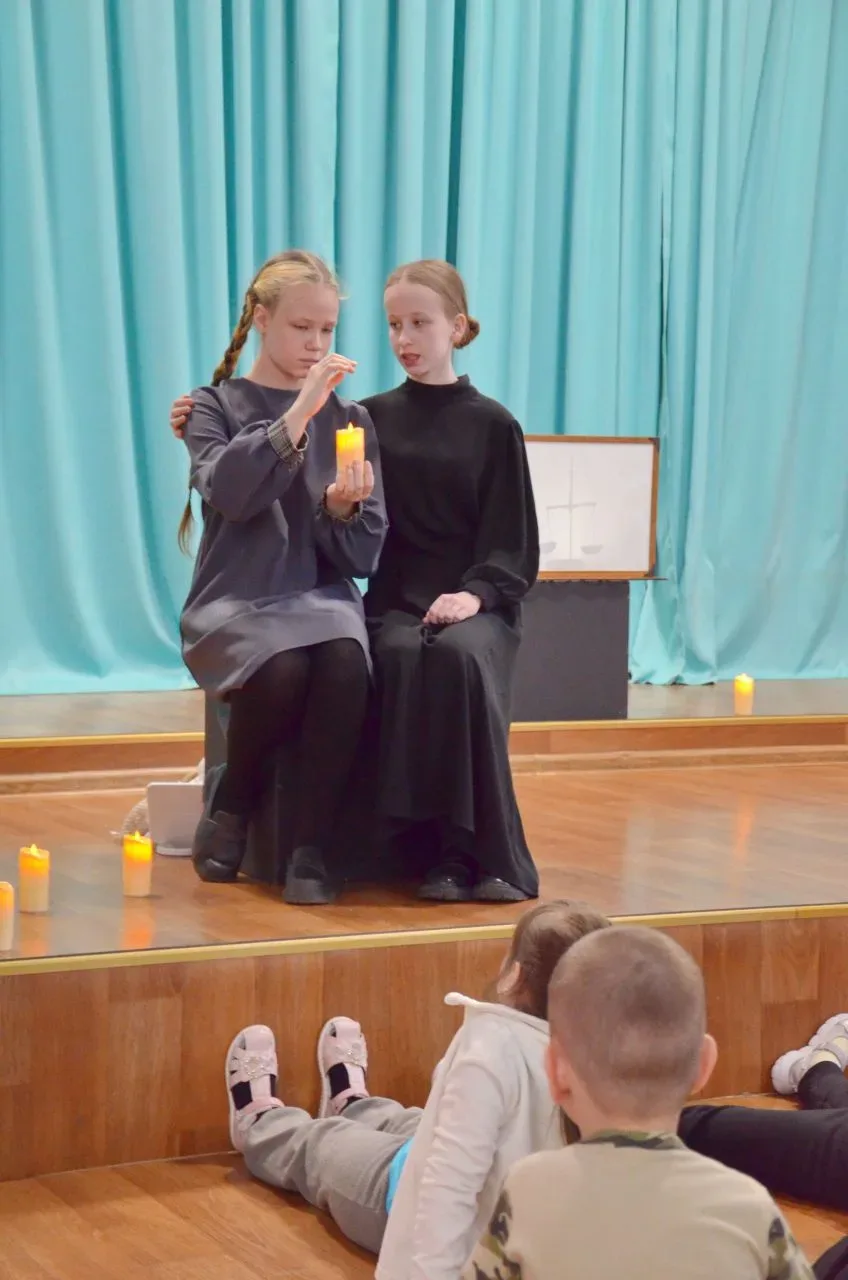 🎭С утра до вечера — спектакли!   В Доме детского творчества Тагилстроевского района прошел ежегодный