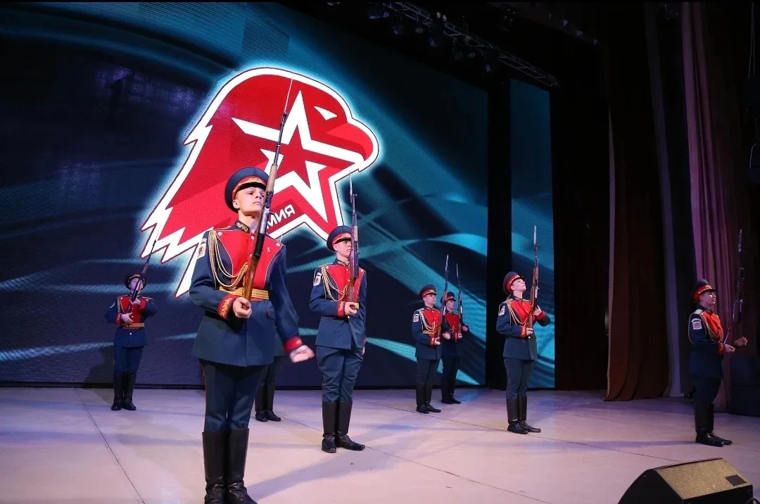 🌟6 мая учащиеся нашей школы приняли участие в торжественном слёте юнармейцев — и этот день стал по-н