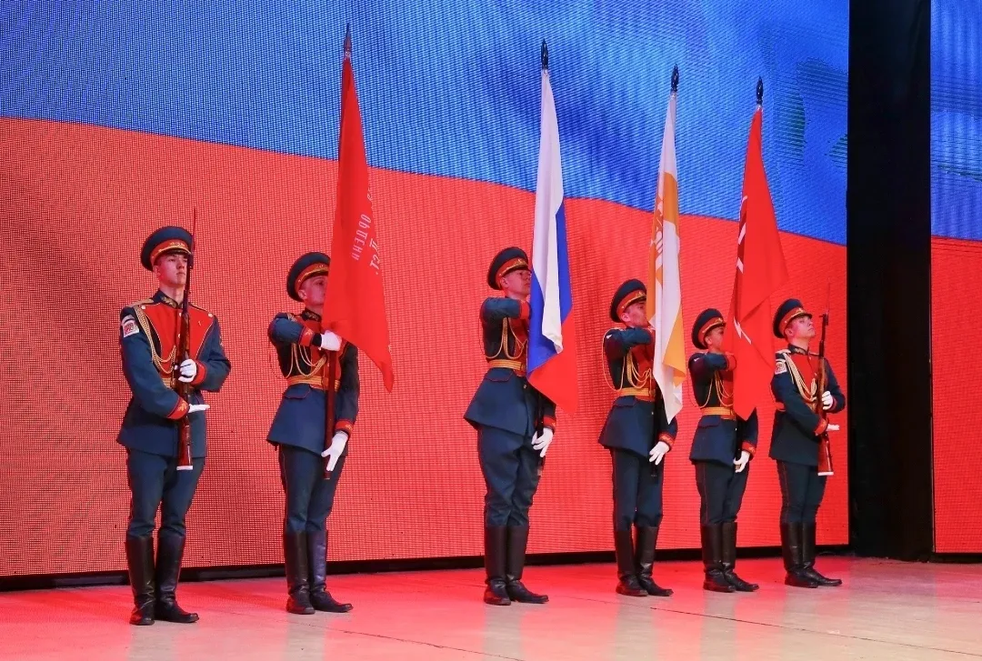 🌟6 мая учащиеся нашей школы приняли участие в торжественном слёте юнармейцев — и этот день стал по-н