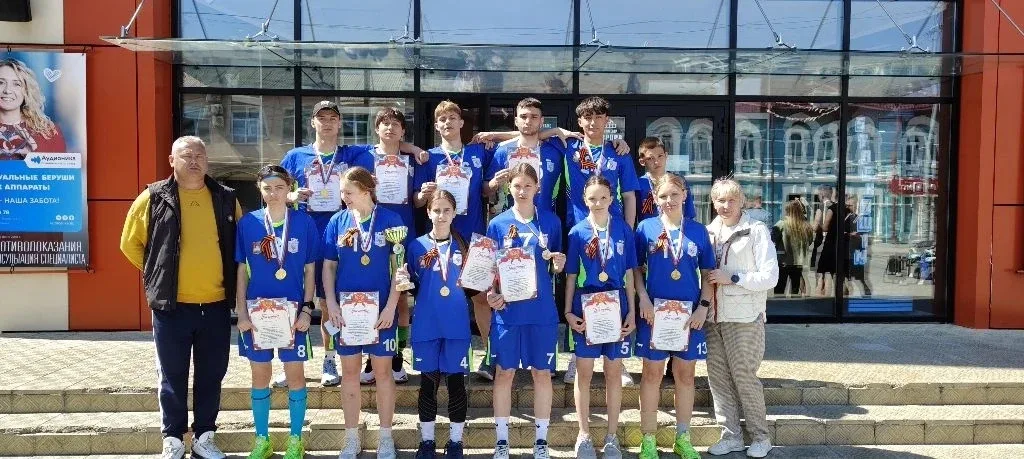 Бегом сквозь весну и память... 🕊️🏃  2 мая Спасск-Дальний замер на старте. Традиционная легкоатлетиче