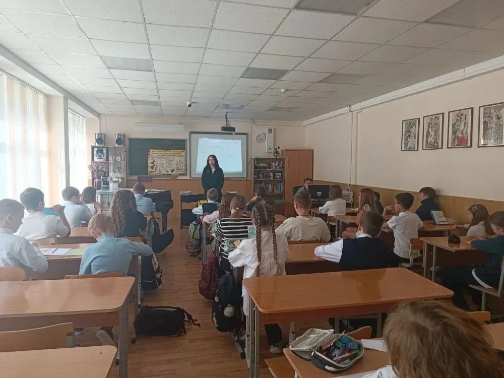 В целях предупреждения чрезвычайных ситуаций, обеспечения общественного порядка и общественной безоп