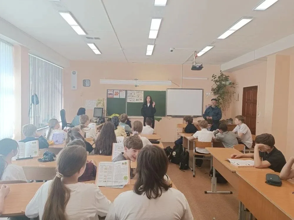В целях предупреждения чрезвычайных ситуаций, обеспечения общественного порядка и общественной безоп
