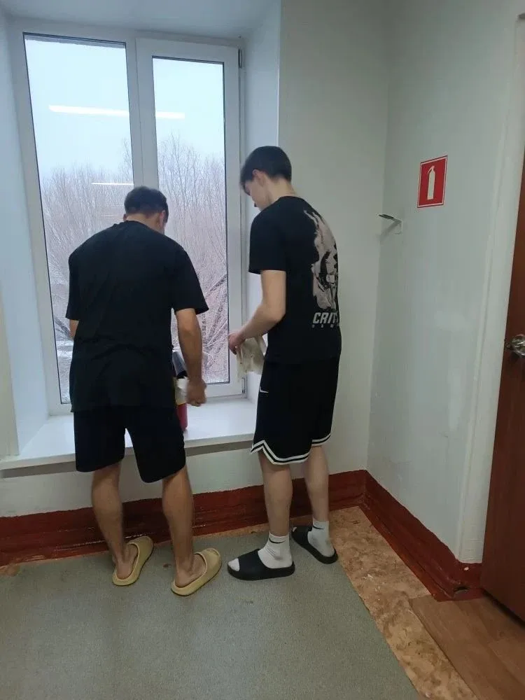 ГЕНЕРАЛЬНАЯ УБОРКА  ⚡️Как всегда, в конце месяца студенты общежития провели генеральную уборку своег